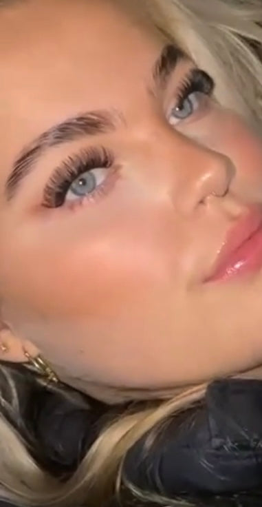 Cancer-Eyelashes