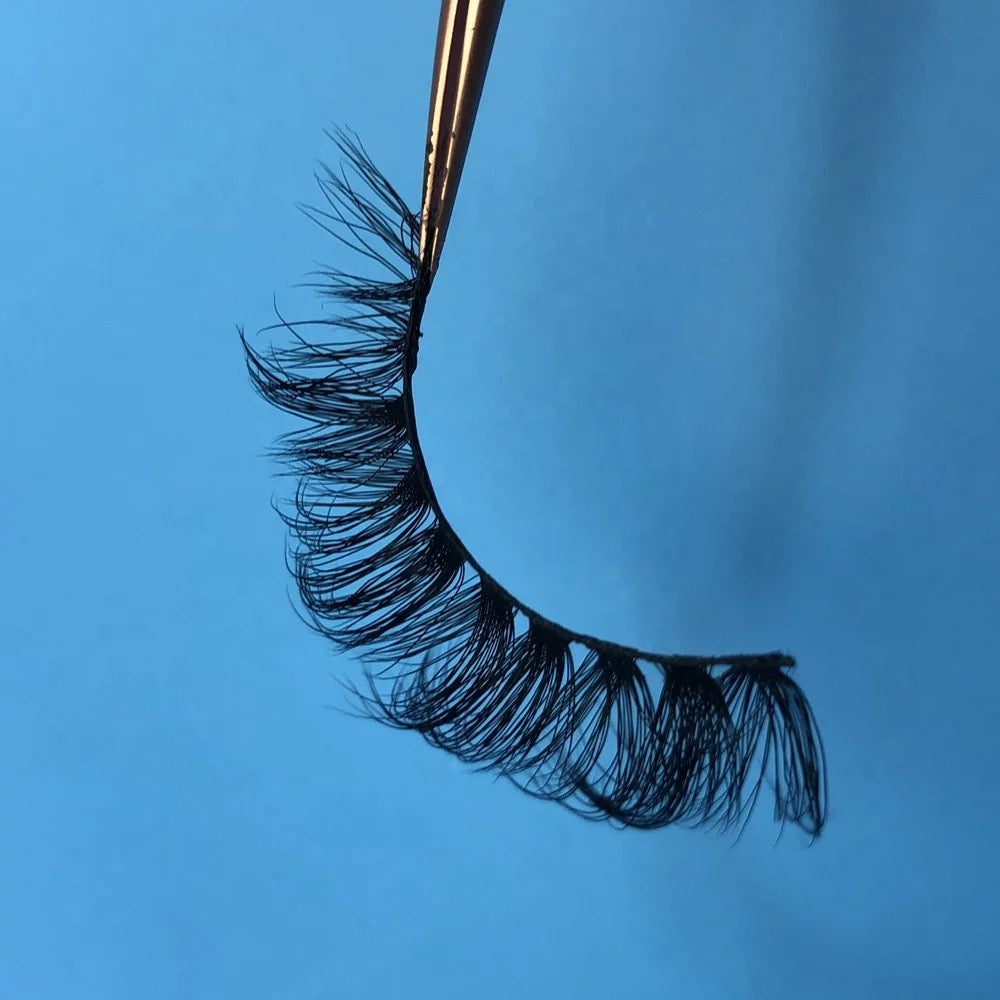 Leo - Lashes